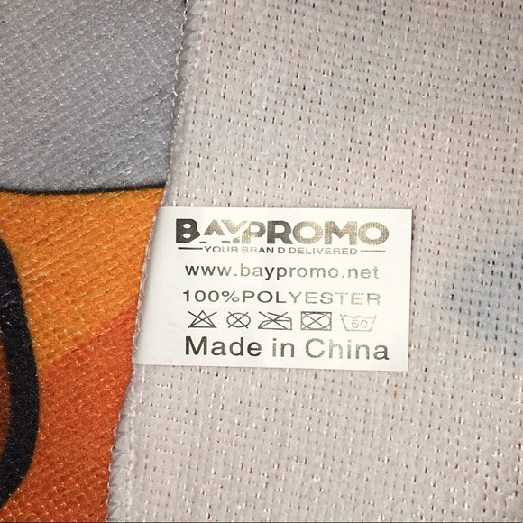 NWT Saratoga Race Track 2019 Round beach towel - Picture 3 of 5